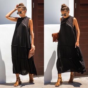 Vici Collection Unwind Pocketed Crochet Lace Maxi Dress in Black sz S